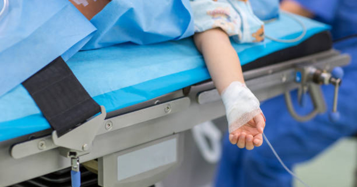 «Араққа тойып алған»: Павлодарда 3 жасар қызды әкесі ұрып өлтірді