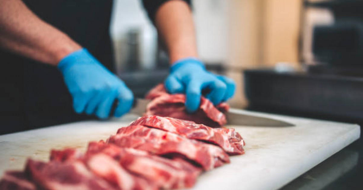 «Бағасы 3 800 теңгеден қымбат емес»: Астанада сиыр етін арзанға алуға болады