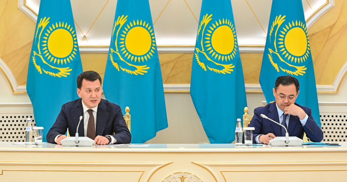 Ерлан Қарин ішкі саясат мәселелері жөнінде республикалық кеңес өткізді
