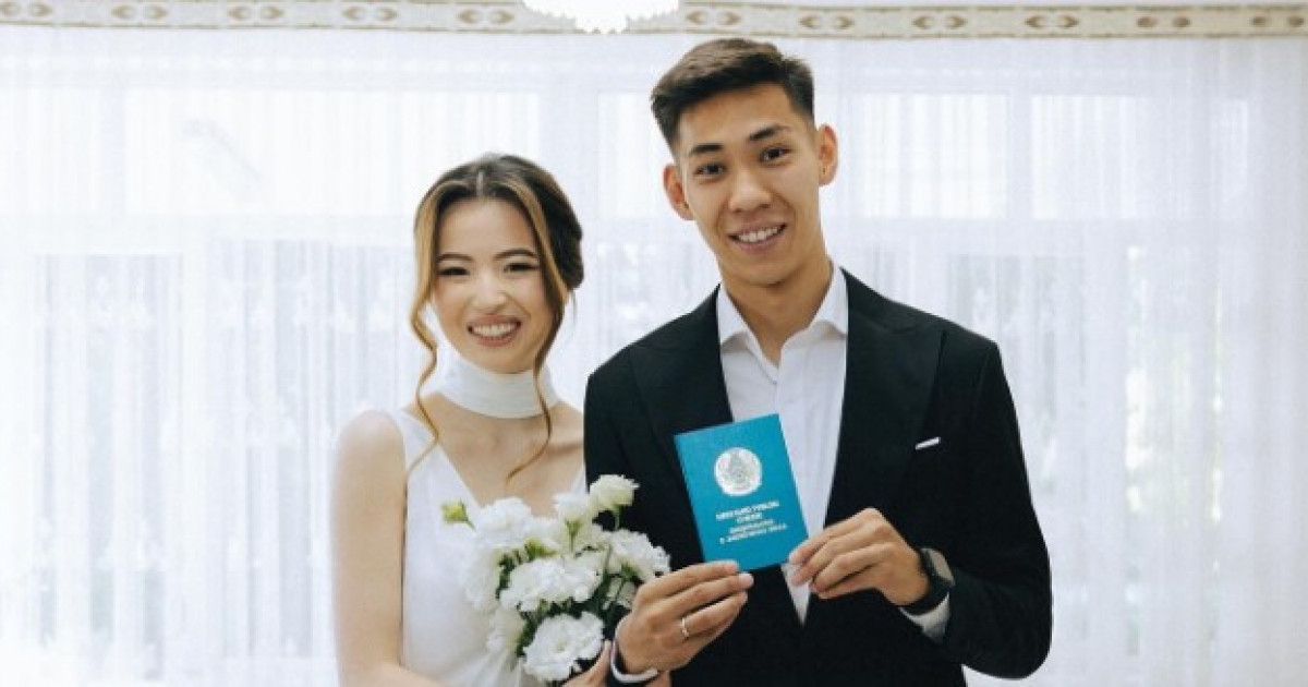 «Қайрат» клубының ойыншысы үйленді