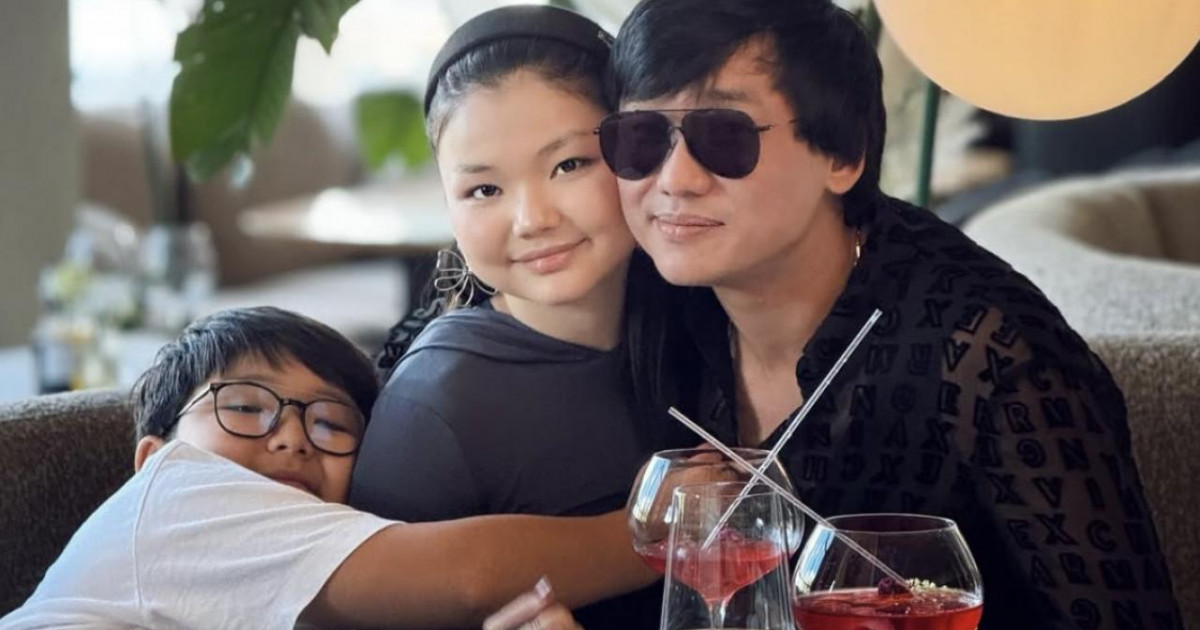 «Қызымды шетелден көргім келеді, бірақ оған Қазақстан ұнайды»: әнші Қайрат Нұртас арманын айтты (видео)