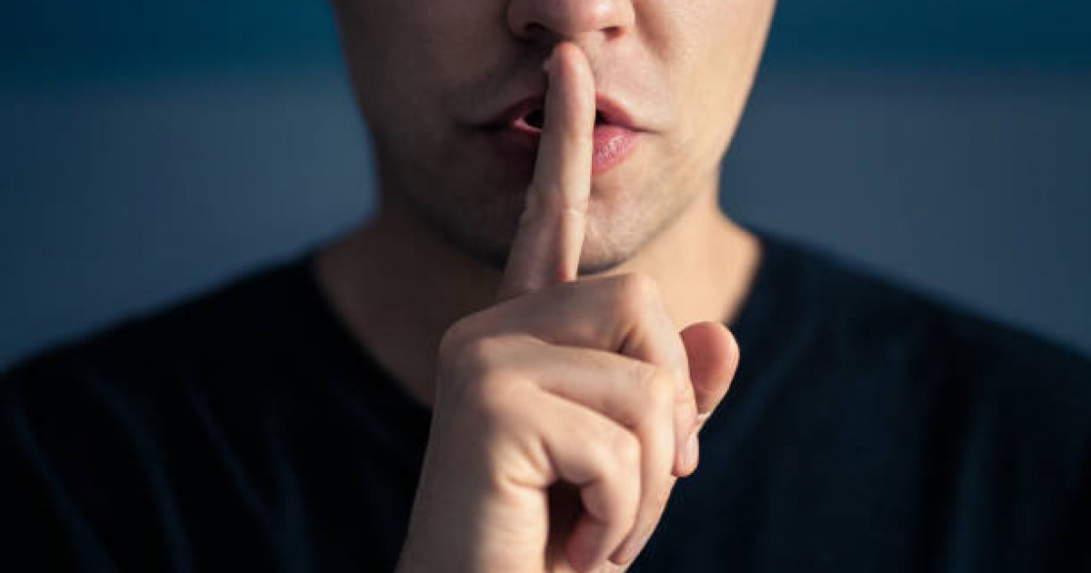 «Кейде ең үлкен ерлік – үндемеу»: философ Омар Хайямның үнсіздік жайлы айтқан ұлы сөздері