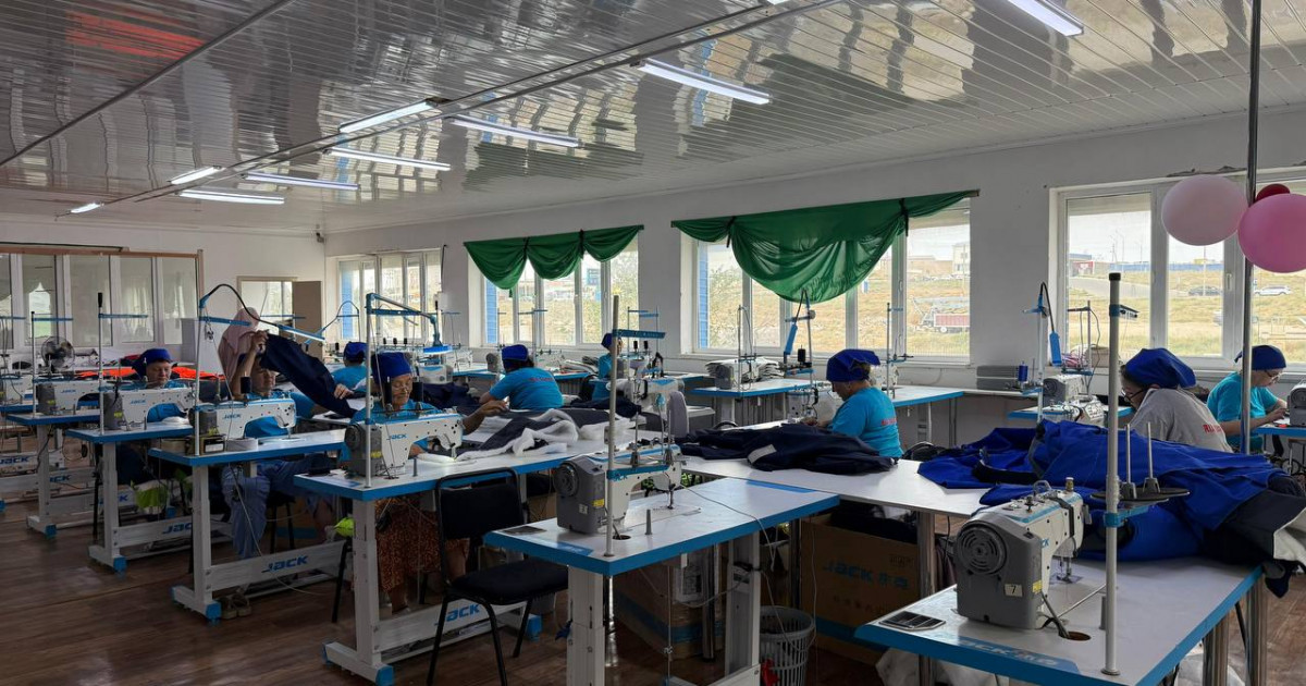 Жұмысшы мамандықтары жылы: Маңғыстаудағы тігін цехы жылына 5 мың дана арнайы киім шығарады