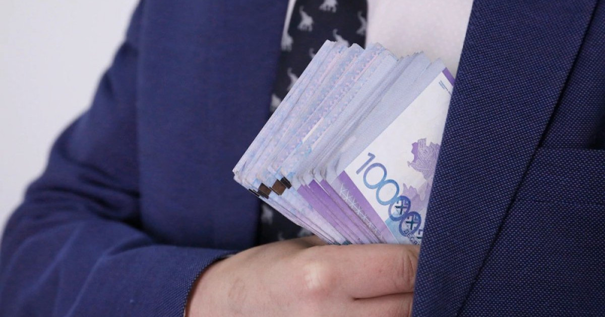 Батыс Қазақстанда шенеунік мемлекетке 56 миллион теңге залал келтірген