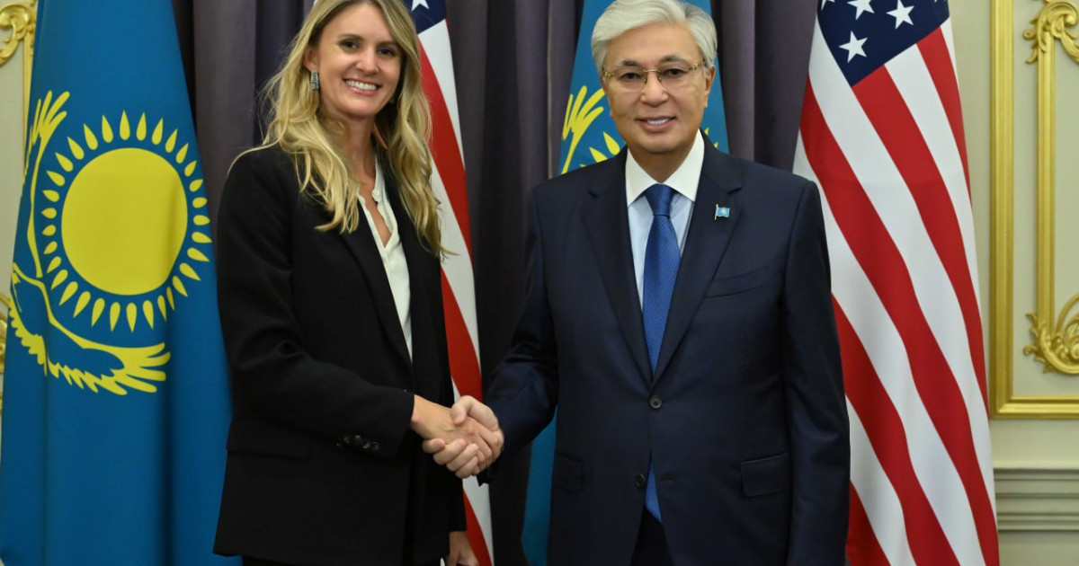 Президент Смитсон институтының басшылығымен кездесті