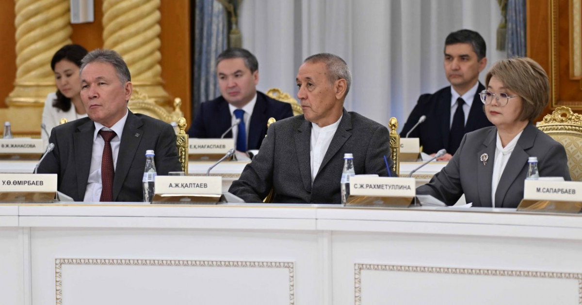 Президент: «Жаппай цифрландыру мен жасанды интеллект – Қазақстанның ұлттық стратегиясы»