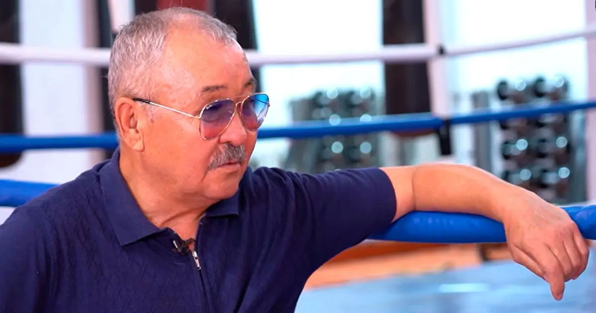 «Рингтің орнын тойхана басады»: Тұрсынғали Еділов боксшы Нұрбек Оралбайдың атаққа мастанып кеткенін сынады