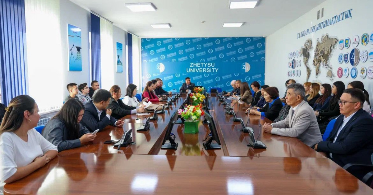Жетісу университетінде «Жасанды интеллект» апталығы басталды