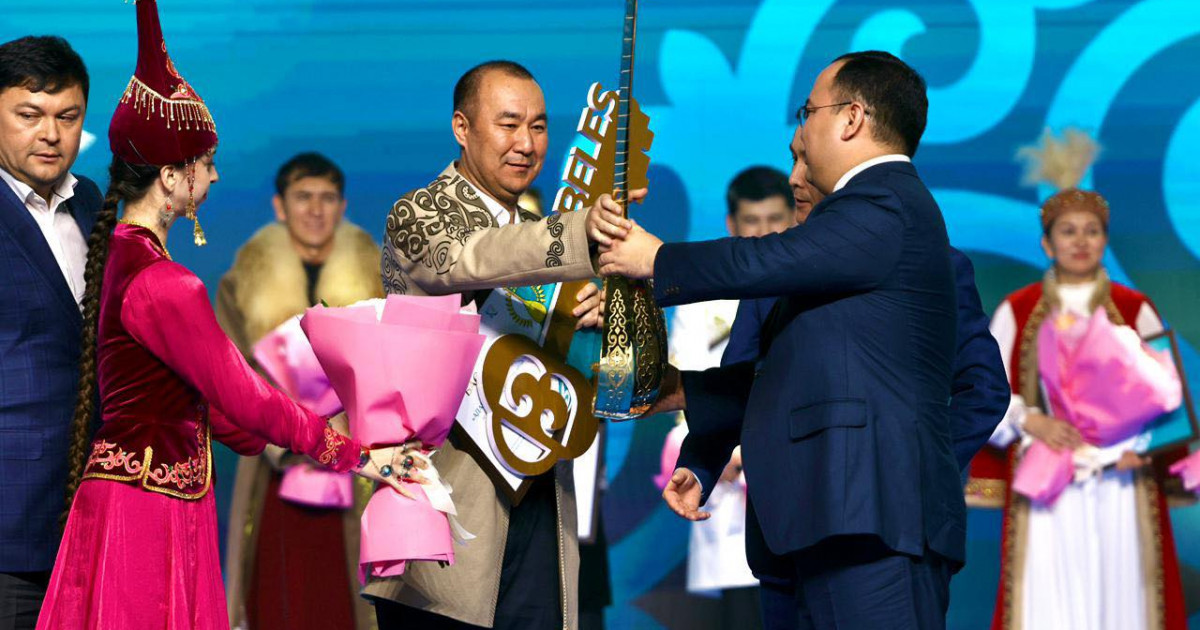 Айбек Қалиев «Алтын домбыра» иегері атанды