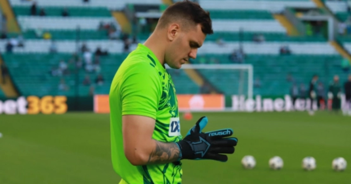 Шаңсорғышпен үйдегі порно