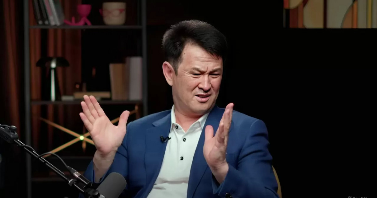 «Кешіре алмаймын...»: әнші Медеу Арынбаев өмірдегі өкінішін айтты (видео)