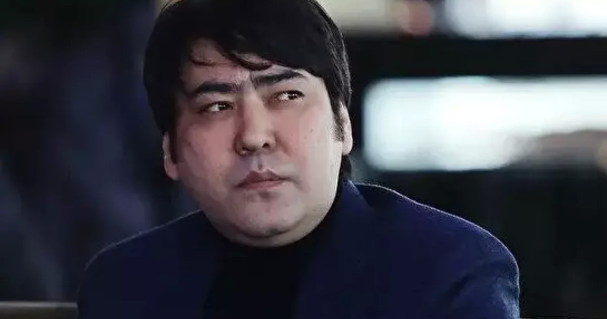 «Кешьюде» 1-2 жылдан кейін жоғаласың»: әнші Мейрамбек Бесбаевтың сөзі қызу талқыға түсті