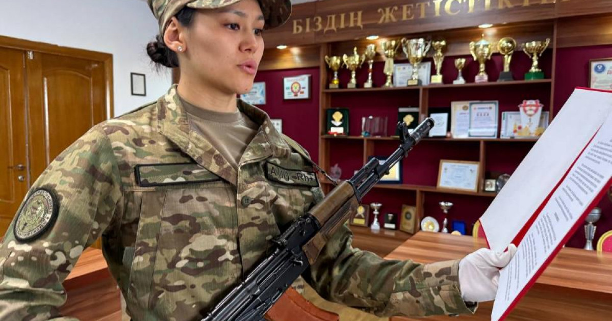 Әлем чемпионы Алуа Балқыбекова әскери ант берді