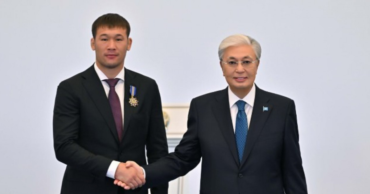 Мемлекет басшысы Шавкат Рахмоновты марапаттады