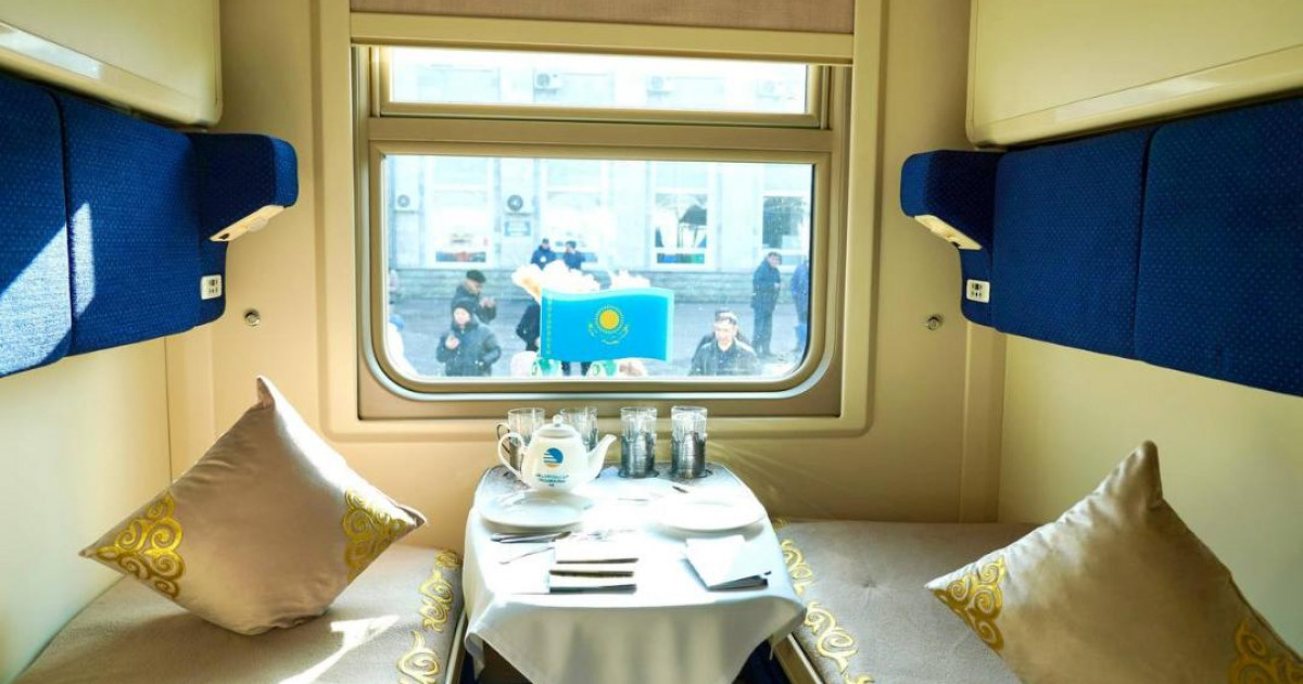 Республика күніне орай Jibek Joly туристік пойызы сапарға шықты