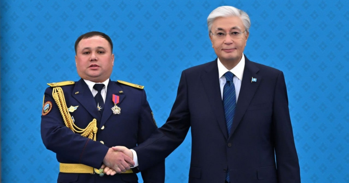 Табиғи апат, қару-жарақ қоймасындағы жарылыс кезінде өз басын қатерге тіккен құтқарушылар марапатталды