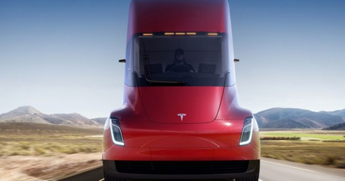 Tesla «Құтырған Макс» режимін неге қосты?