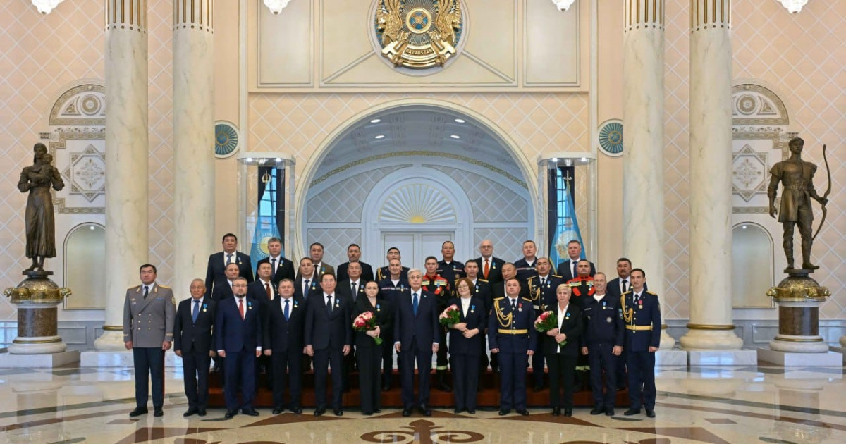 Тоқаев ерлігі мен жанқиярлығы үшін бір топ азаматты марапаттады