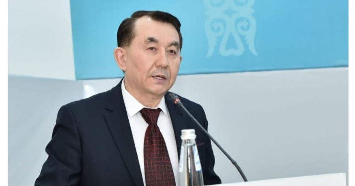 Үш тағанды тұғырды түлетуші тұлға