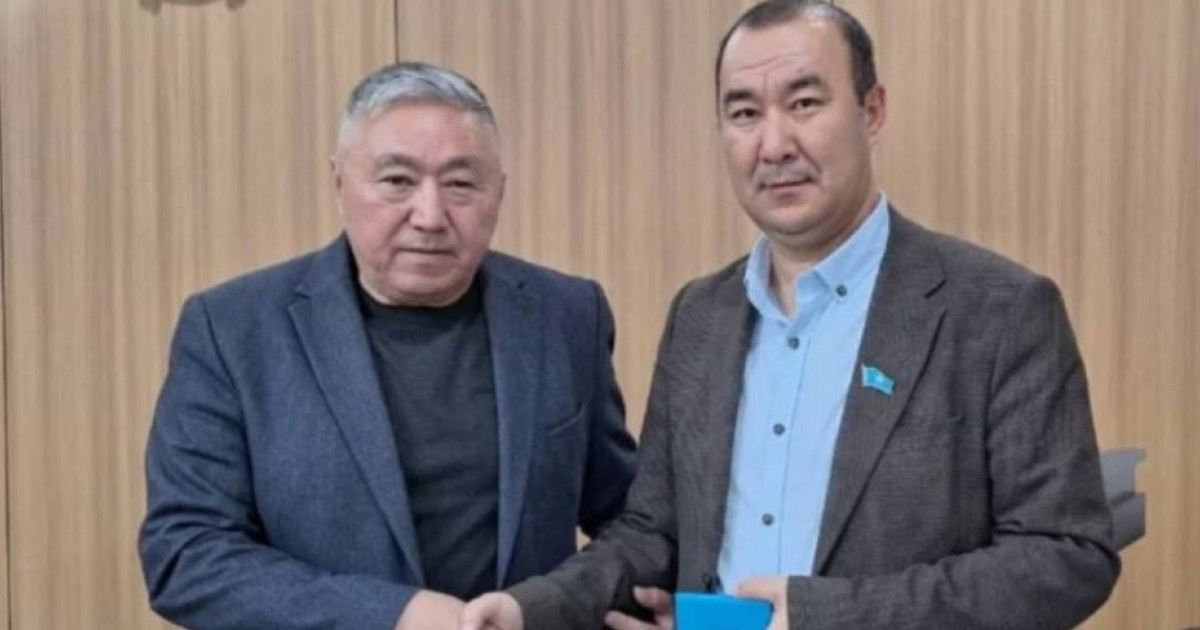 «Алтын домбыра» иегері атанған айтыскер депутат болып сайланды