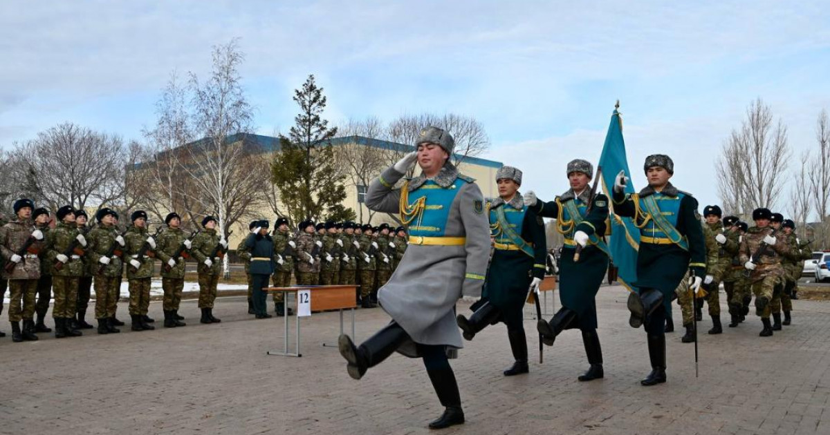 Астанада 200-ден астам сарбаз Отанға адал болуға ант берді