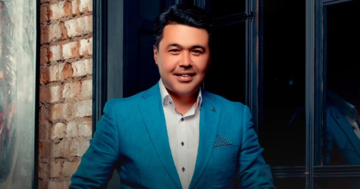 «Бір киімді екі бала киіп өстік...»: «Жігіттер» тобының әншісі жан сырын ақтарды (видео)