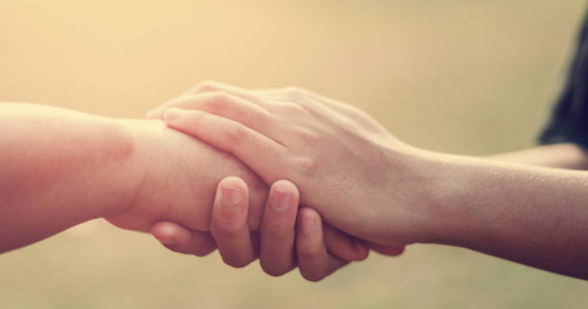 «Көмек сұрауға асықпаңыз!»: философ бірнеше ғасыр бұрын қоғамның қалай өзгеретінін болжаған