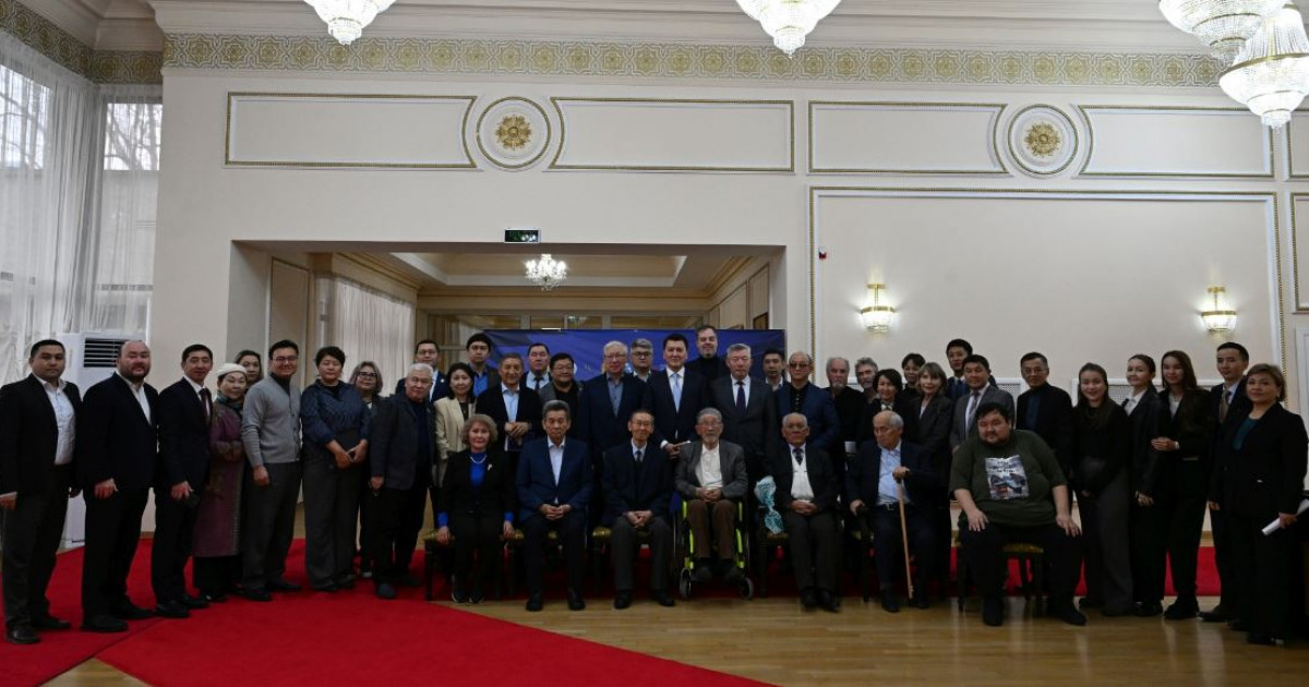 Отандық тарихты талқылады