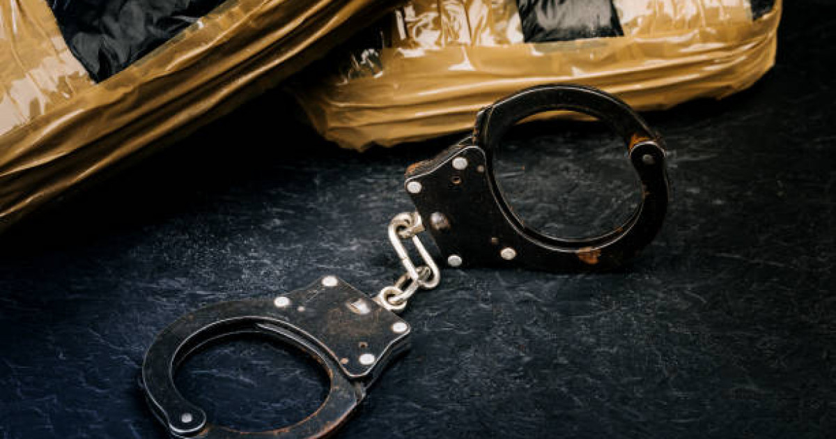 Полицейлер ірі көлемде синтетикалық есірткіні сақтаған 21 жастағы азаматты ұстады