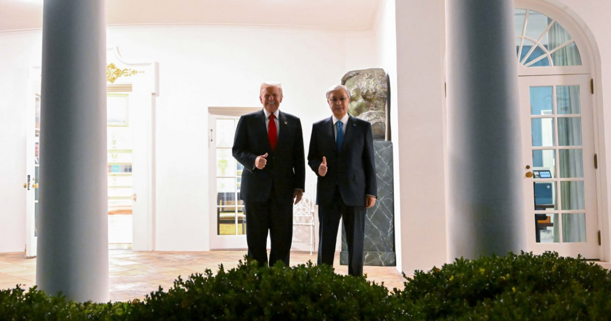 Тоқаев пен Трамп ресми кездесуден кейін еркін форматта әңгімелесті