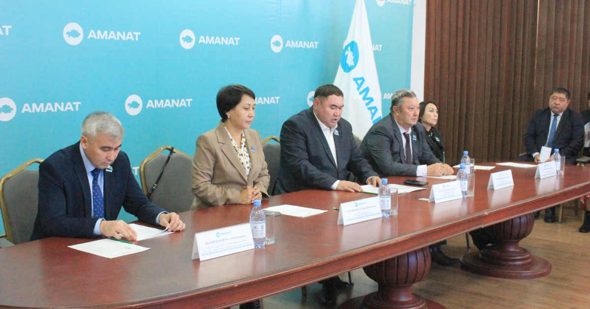 Жетісу облысында әйелдердің қоғамдық-саяси белсенділігін арттыру мен гендерлік саясатты дамыту мәселелері талқыланды