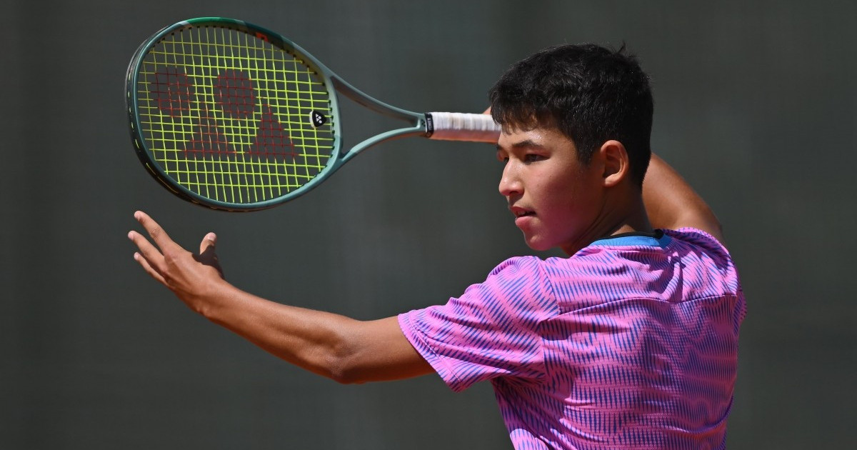 Ахмади Маханов жылдың үздік шетелдік ойыншысы атанды