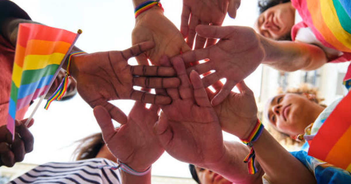 Meta ЛГБТ мазмұны бар аккаунттарды бұғаттап жатыр