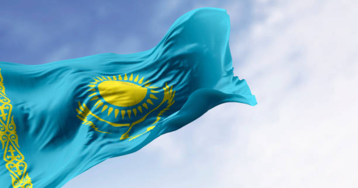 Полиция көлікті Мемлекеттік тумен безендіруге қатысты пікір білдірді