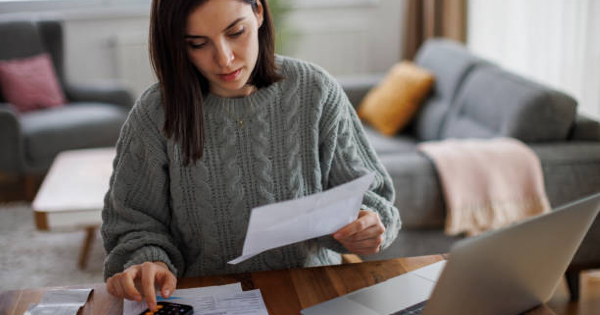 13-жалақы кімге тиесілі?