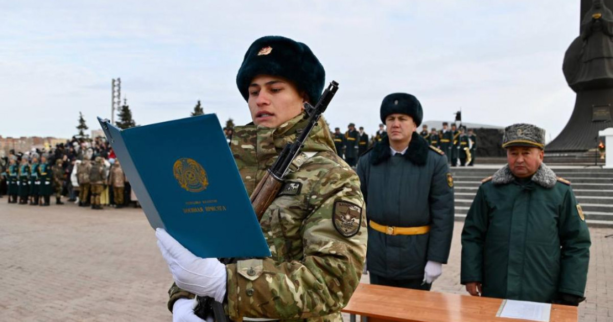 19 қаңтар – Тәрбие құрылымдары офицерлерінің күні