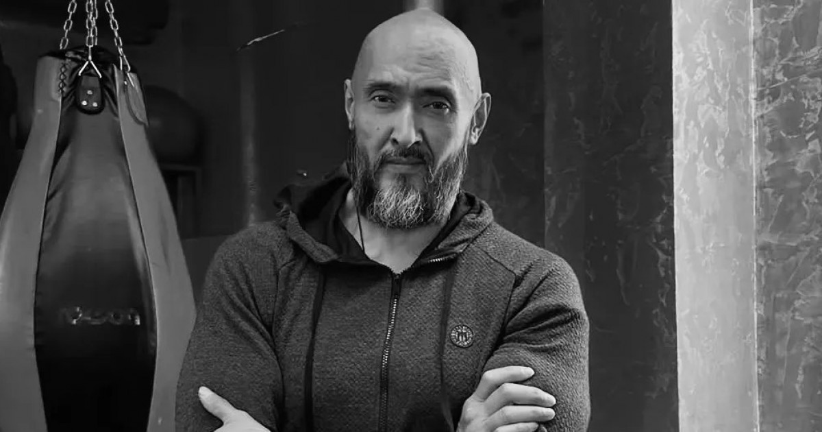 Ақан Сатаев актер Мұрат Бисенбинді еске алды