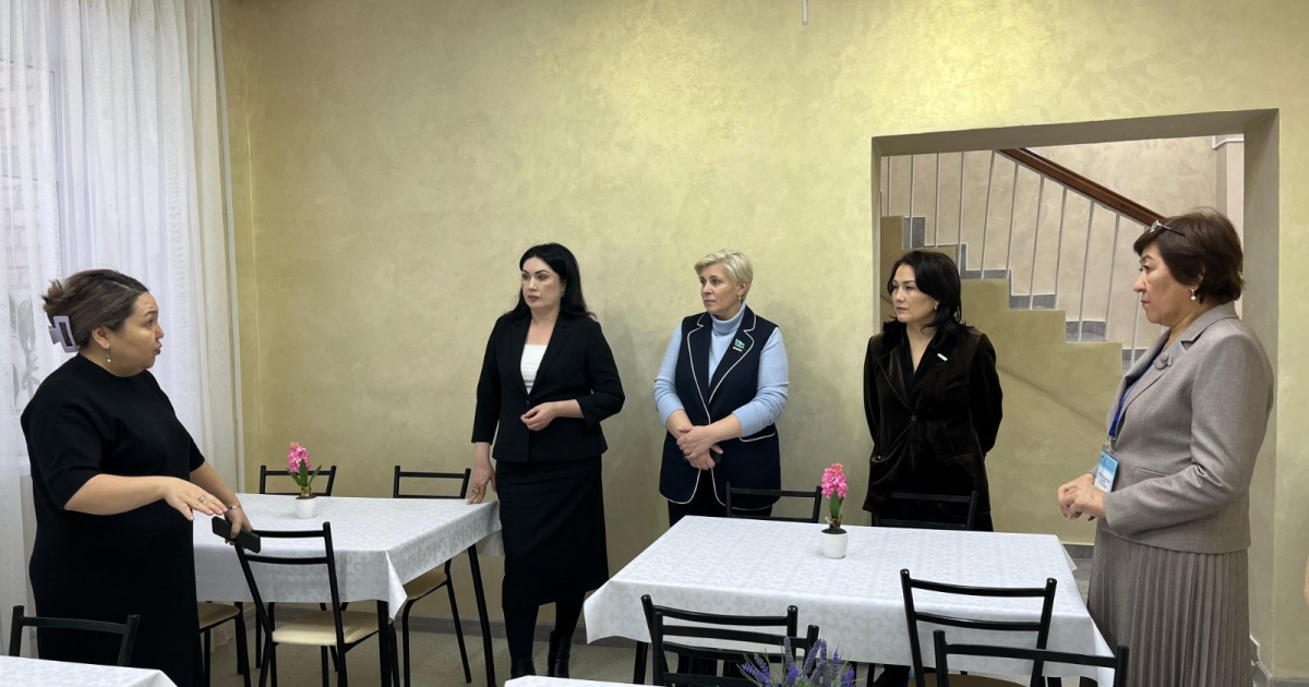 «AMANAT» депутаттары Көкшетаудағы аутизмге шалдыққан балаларды қолдау орталығында болды