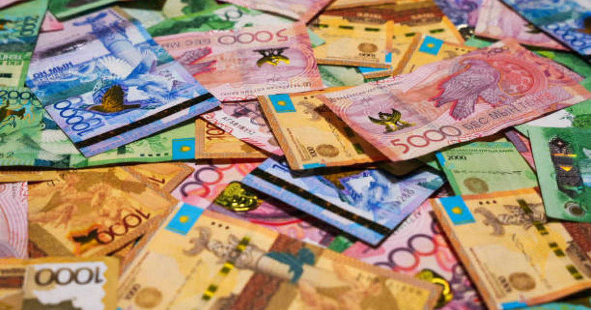 «Екінші деңгейлі банктердегі несие кешіріледі» — елде жалған ақпарат тарады