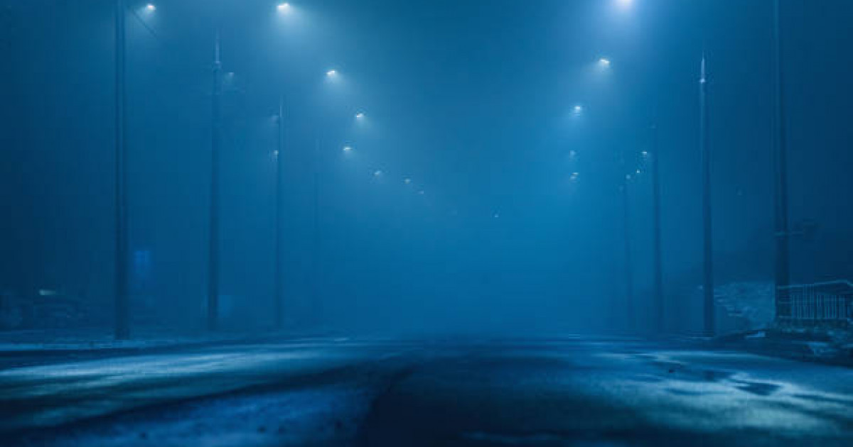 «Мұны ауру болса да, шығарып жіберген»: Семейде белгісіз әйел бойжеткен қызды үйіне дейін аңдыған