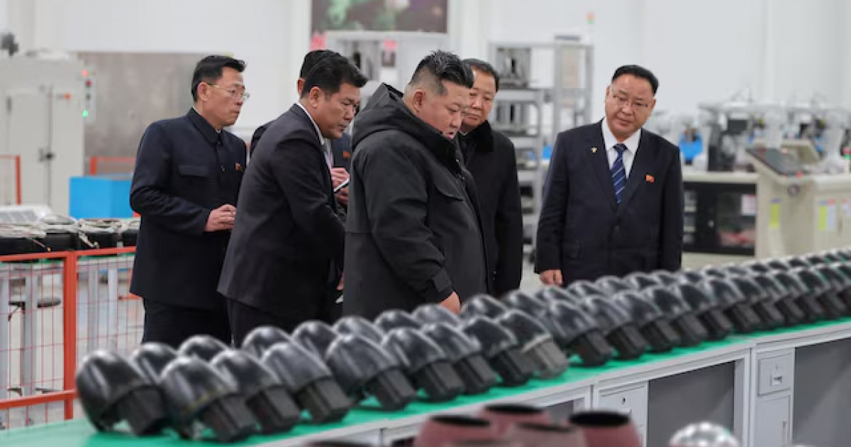 Солтүстік Корея баллистикалық зымырандар ұшырды - Reuters