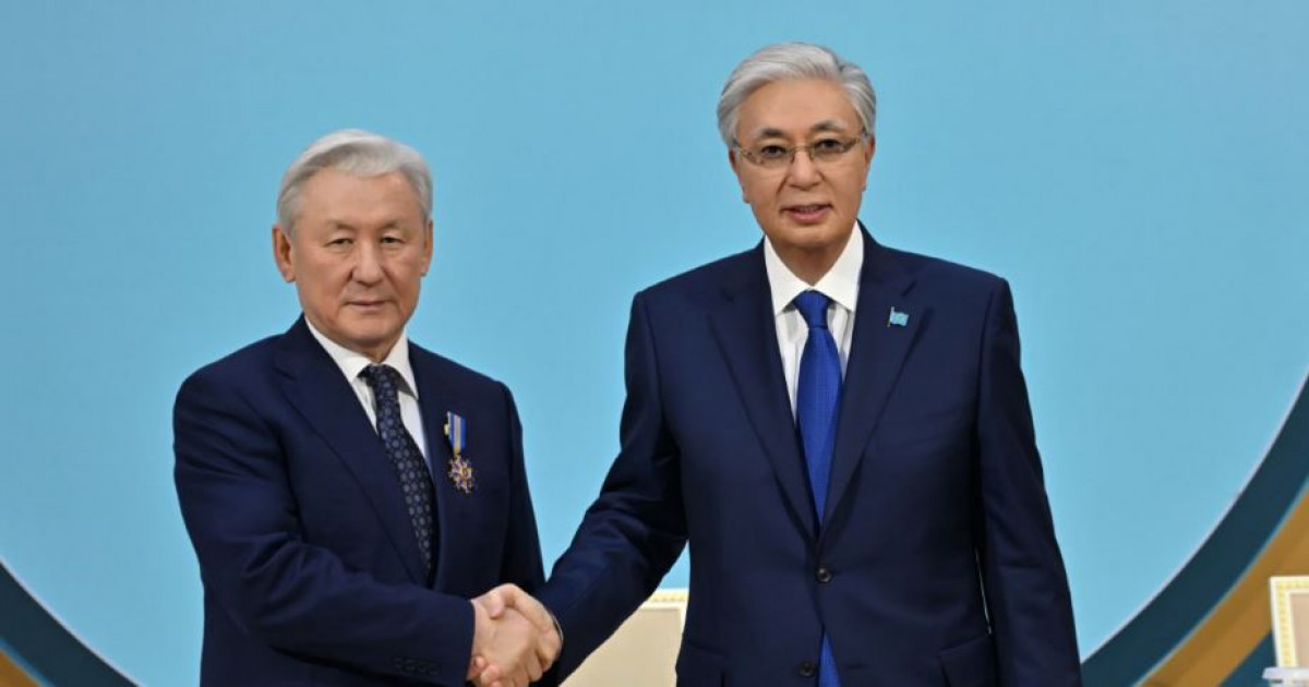 Ұлттық құрылтай: Президент бір топ азаматты мемлекеттік наградамен марапаттады