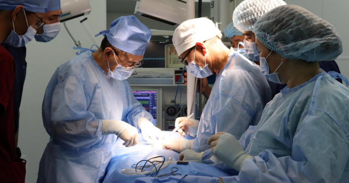 Алматыда хирургтер 31 магнит жұтып қойған баланың өмірін сақтап қалды