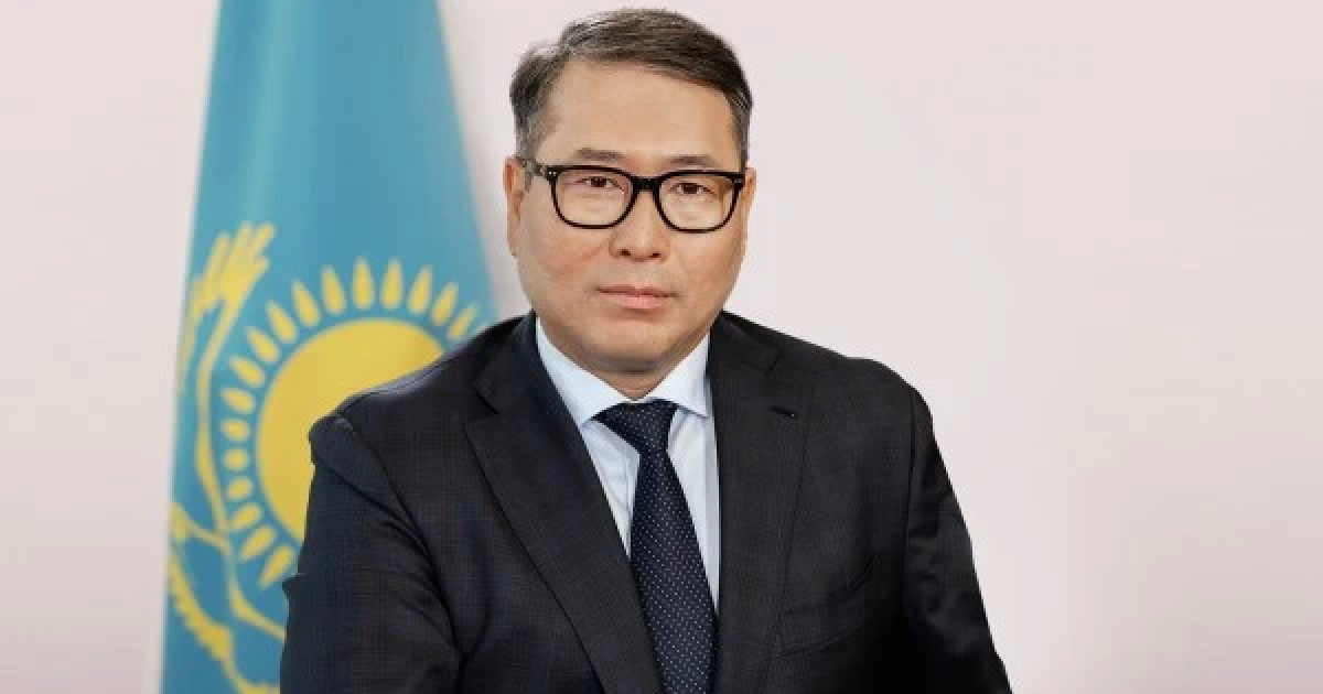Арман Шаққалиев: Конституцияны жаңарту – бизнес пен экономиканың орнықты дамуына арналған берік құқықтық негіз