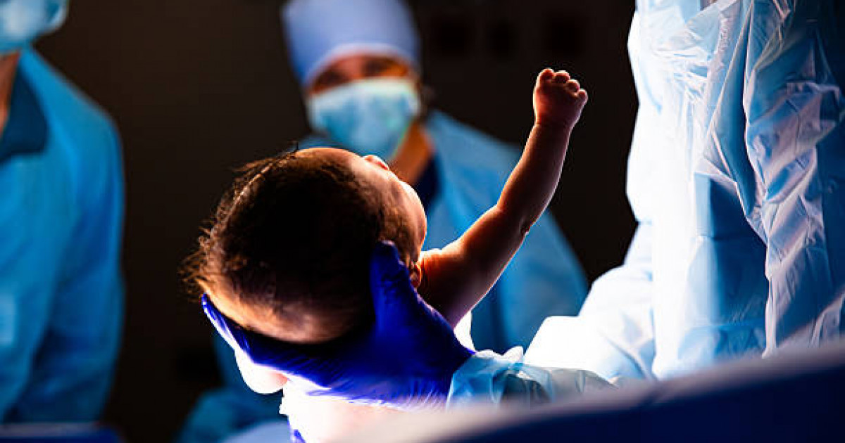 Белгілі журналист сәбиіне Кенесары деп ат қойғандарға 400 мың теңге бермек