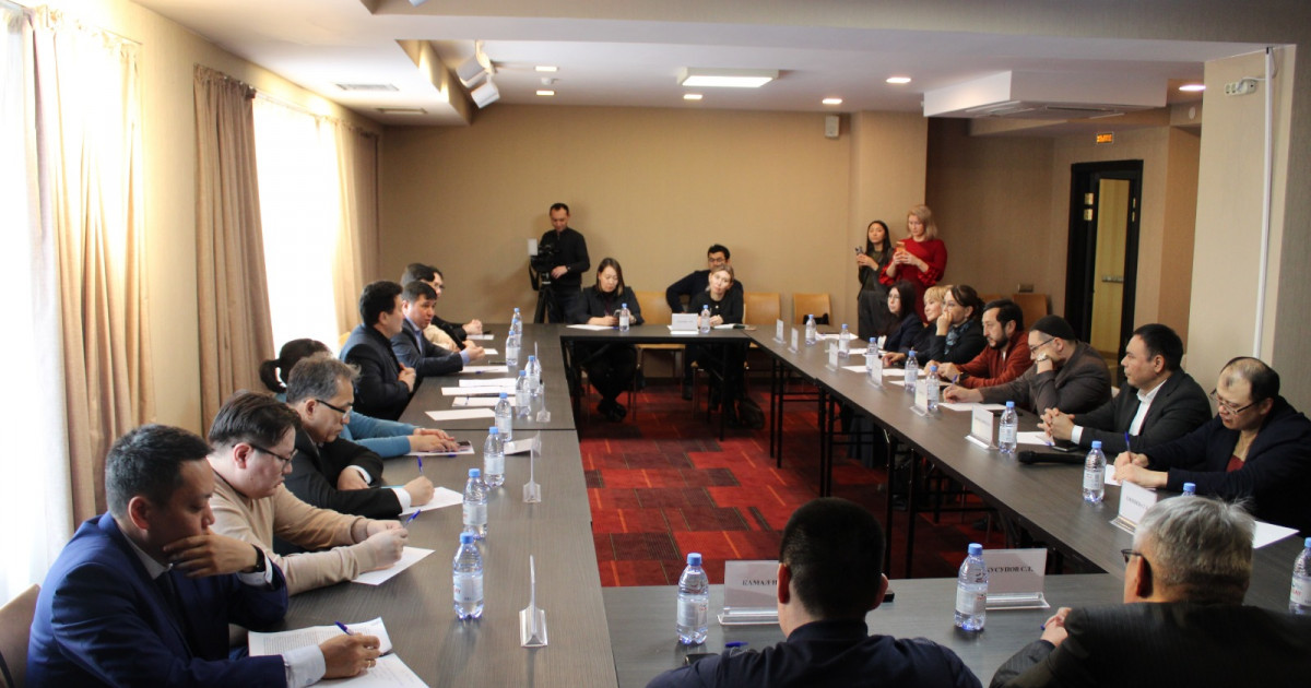 Халықтық Конституция – жаңа Ата Заңның жобасы ел болып жазылды