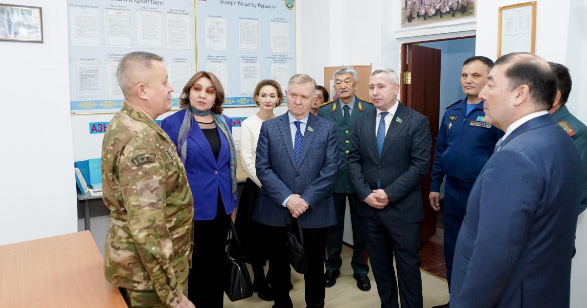 ҚазАТЗУ-да Сенат депутаттарымен кездесу өтті