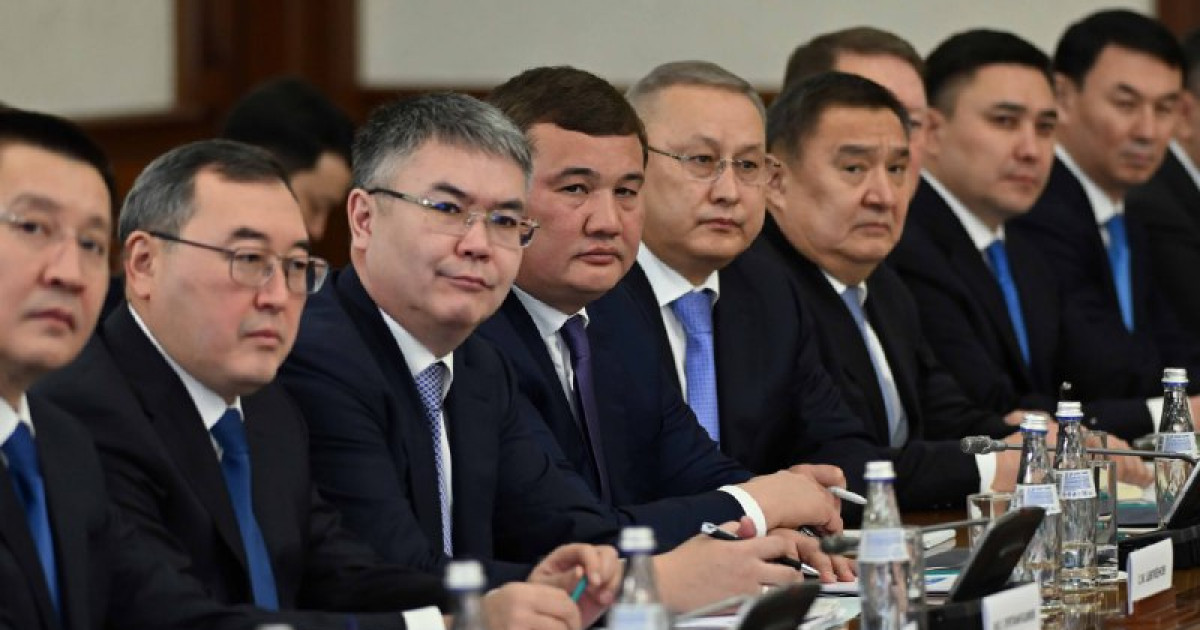 Президент инвестициялық жобаларды жүзеге асыруда ұзақ мерзімге арналған офтейк-келісімшарттардың маңызын атады