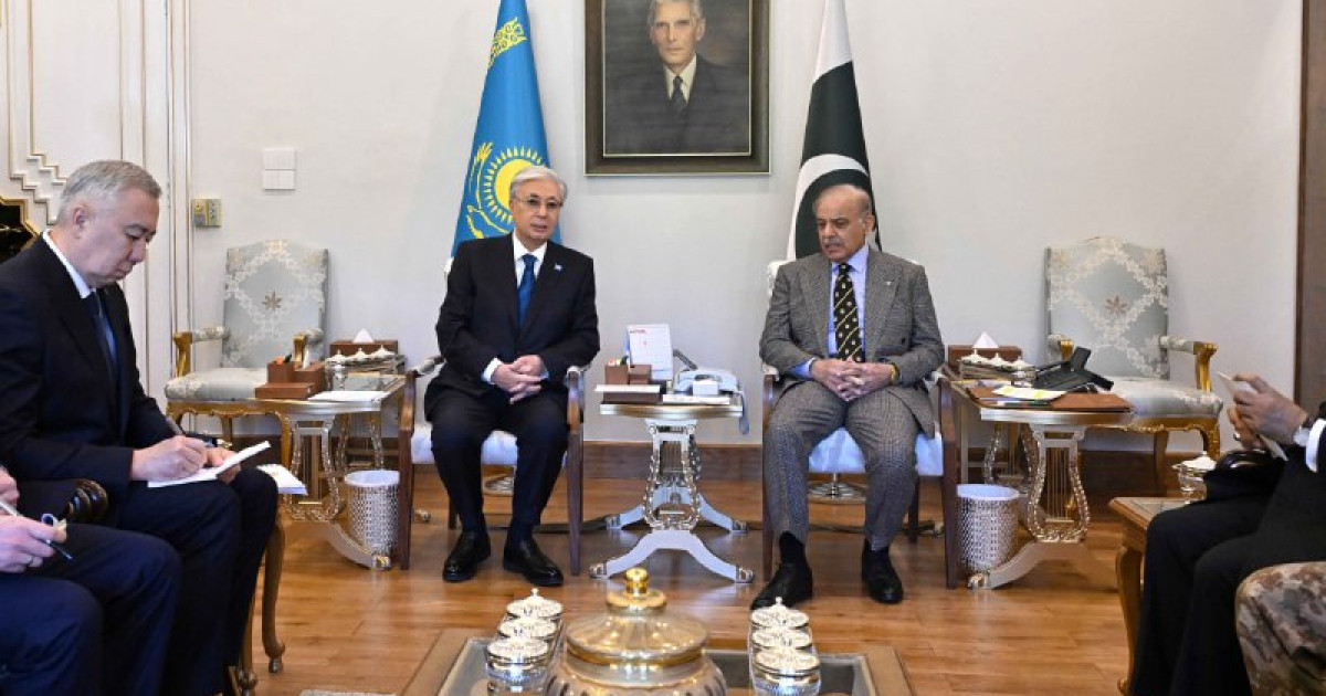 Сауда, көлік-логистика, ауыл шаруашылығы: Қасым-Жомарт Тоқаев пен Шахбаз Шариф келіссөз жүргізді
