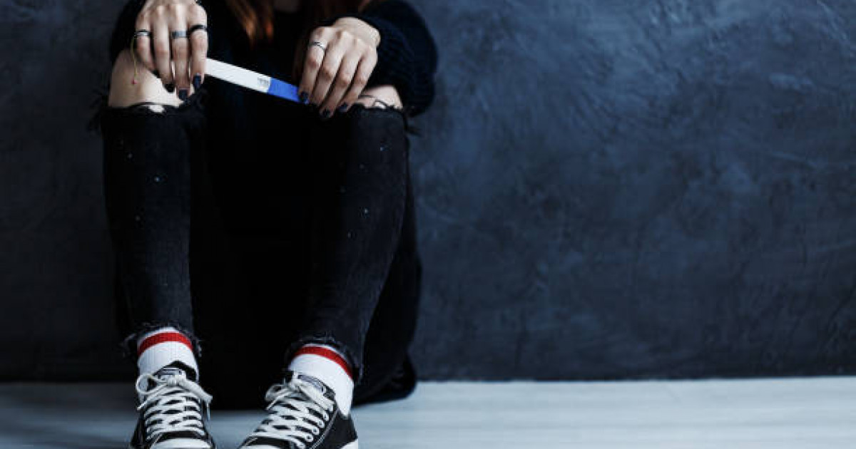 «Түнгі рейдте бірнеше рет ұсталған»: Ақтөбеде мектеп оқушысы жүкті болып қалды